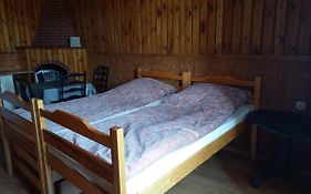 Pokój 4 osobowy w centrum Gdańska z aneksem kuchennym ROOMS TO LET